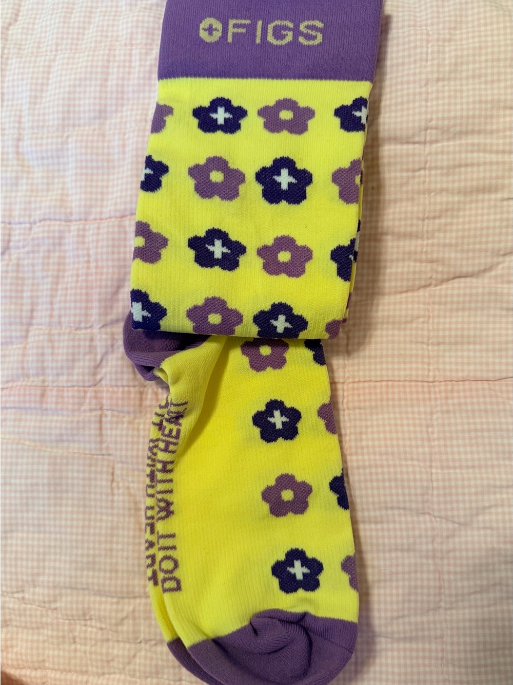 Figs Yellow & Purple Floral Compression Socks MEDIUM MSRP $32 NWOT